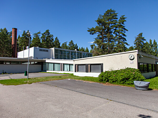 H&auml;rk&auml;vehmaan koulu